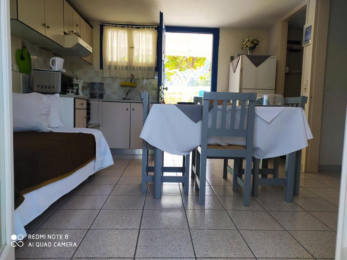 Sea Waves Apartments Nea Epidavros Exterior foto